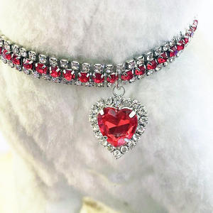 Collar Clásico Personalizado Ecológico para Perro con Diseño de Corazón de Cristal y Decoración Brillante de Diamantes de Imitación para Perros Pequeños - Product Image 6