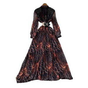 Abito alla moda di fascia alta con ricami di perline, scollo a V, vita stretta, manica lunga e stampa leopardata - Product Image 1