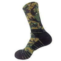 Les dernières chaussettes pour hommes personnalisées OEM, design personnalisé, tube en nylon, décontractées, séchage rapide, mode, chaussettes amusantes imprimées