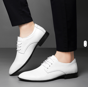Chaussures habillées pointues à lacets pour hommes, style britannique, couleur unie, pour affaires, mode jeune, mariage, vente en gros e-commerce transfrontalier - Product Image 1