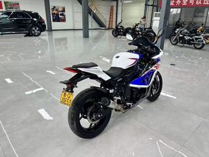 Moto Sportiva YAMAHA YZF <span class=keywords><strong>R6</strong></span> di Seconda Mano, 400cc, Motocicletta da Corsa con Velocità Massima >80km/h - Product Image 6
