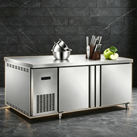 Table de préparation commerciale en acier inoxydable avec réfrigérateur et congélateur, capacité 500L, efficacité énergétique A+++, prête à être expédiée pour les hôtels
