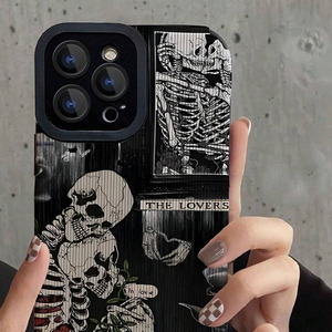 Funda de Teléfono TPU Retro de Halloween para iPhone 16 Pro Max 15 Plus, Diseño de Calabaza, Esqueletos Terroríficos, Hojas de Otoño, Funda Protectora - Product Image 4