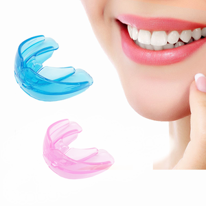 Trois étapes de haute qualité étui de retenue redressant l'<span class=keywords><strong>appareil</strong></span> <span class=keywords><strong>dentaire</strong></span> dents formateur alignement accolades pour dent orthodontique - Product Image 1