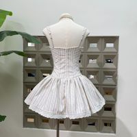 Robes d'été en gros pour femmes : Robes bouffantes à bretelles et taille cintrée pour boutiques