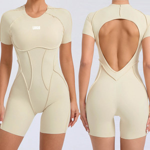 <span class=keywords><strong>Tuta</strong></span> sportiva sportiva personalizzata da Yoga aderente aderente <span class=keywords><strong>tuta</strong></span> da donna a maniche corte con retro cavo <span class=keywords><strong>tuta</strong></span> da Fitness da donna - Product Image 1
