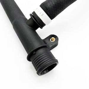 LR005563สายหม้อน้ำรถยนต์2 2008-2012 3.2L สำหรับ Land Rover Freelander สีดำ - Product Image 4