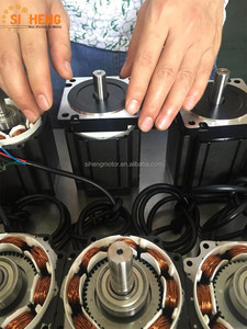 Motor trifásico S2025 de la fábrica Iheng, 380 VCA, alto rendimiento, 180 mm, 4.5 kW, 21.5 Nm, 2000 RPM, con controlador de CA, montaje con brida, CE - Product Image 1