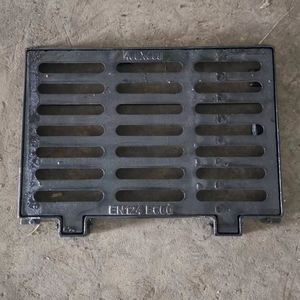 Offre Spéciale personnalisable EN124 DN400 800*600 DI couvercle de trou d'homme en fonte ductile et grille de ravin - Product Image 4