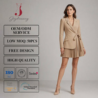 Robe Blazer Plissée Joydressing en Gros, Mini-Robe de Costume à Ourlet Plissé, Revers Cranté, Taille Nouée, Prix d'Usine