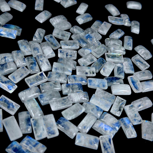 Mayorista Natural Arco Iris Piedra Lunar Rectángulo Cabujón Calidad 3x6 8x16mm Mineral Cristal Piedras Preciosas Azul Blanco Fabricación de Joyas - Product Image 1