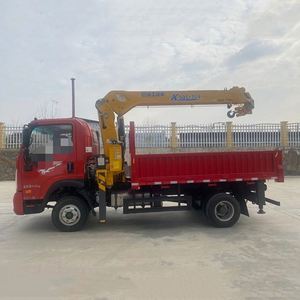 Grúa Telescópica Sinotruk de 7 Toneladas en Venta, Ideal para Carga, Construcción y Rescate en Carretera - Product Image 4