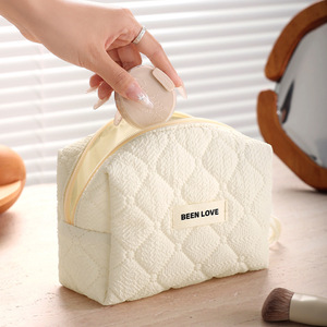 Been Love <b>Makeup</b> Bag Cream Quilted Portable Cosmetic <b>Case</b> For Travel Toiletries - Product Image 1