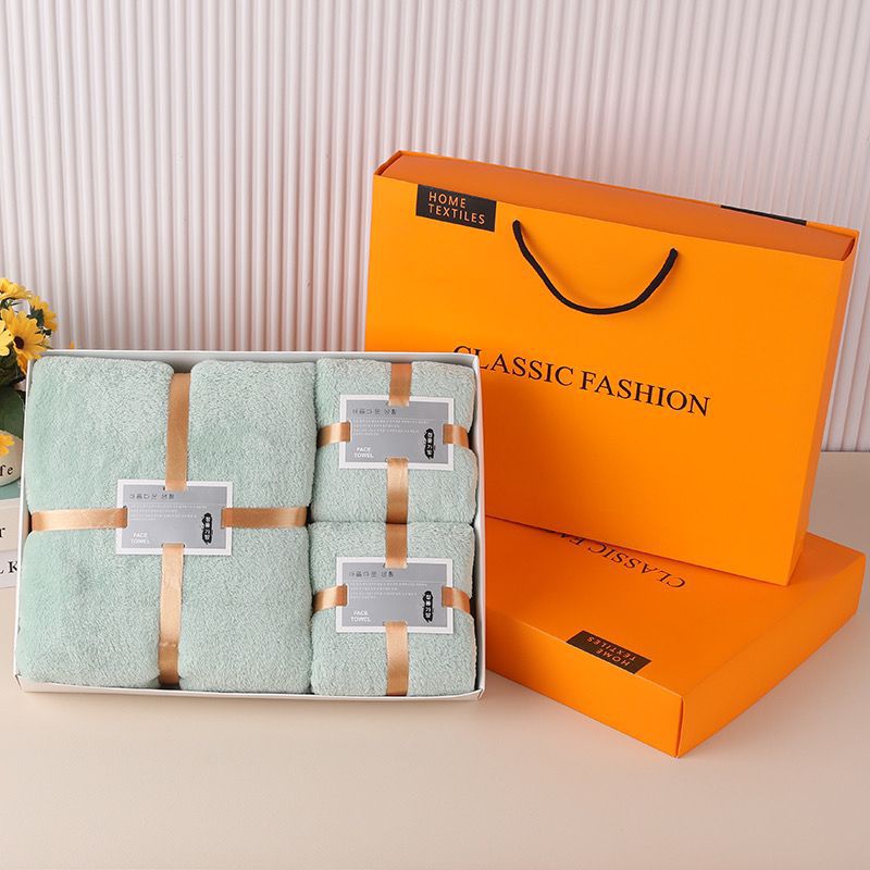 ชุดกล่องของขวัญสามชิ้น สีเขียว (แบบปกติ)