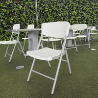 Chaise pliante d'extérieur en plastique HDPE blanc moderne en gros pour l'entrée