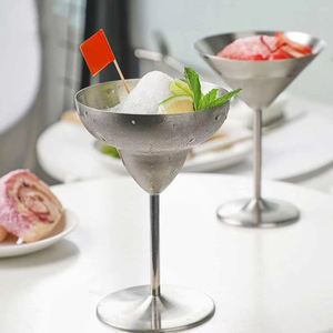 Calici Personalizzati con Logo, Bicchieri da Vino a Doppia Parete con Isolamento Sottovuoto, Tazze <span class=keywords><strong>per</strong></span> Martini in Acciaio Inox, Bicchieri <span class=keywords><strong>per</strong></span> Birra <span class=keywords><strong>per</strong></span> Matrimoni e Feste - Product Image 4