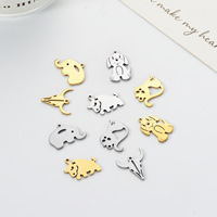 Vente en gros de pendentifs en acier inoxydable plaqué or avec breloque vache, chat et chien pour le bricolage et la fabrication de bijoux pour femmes