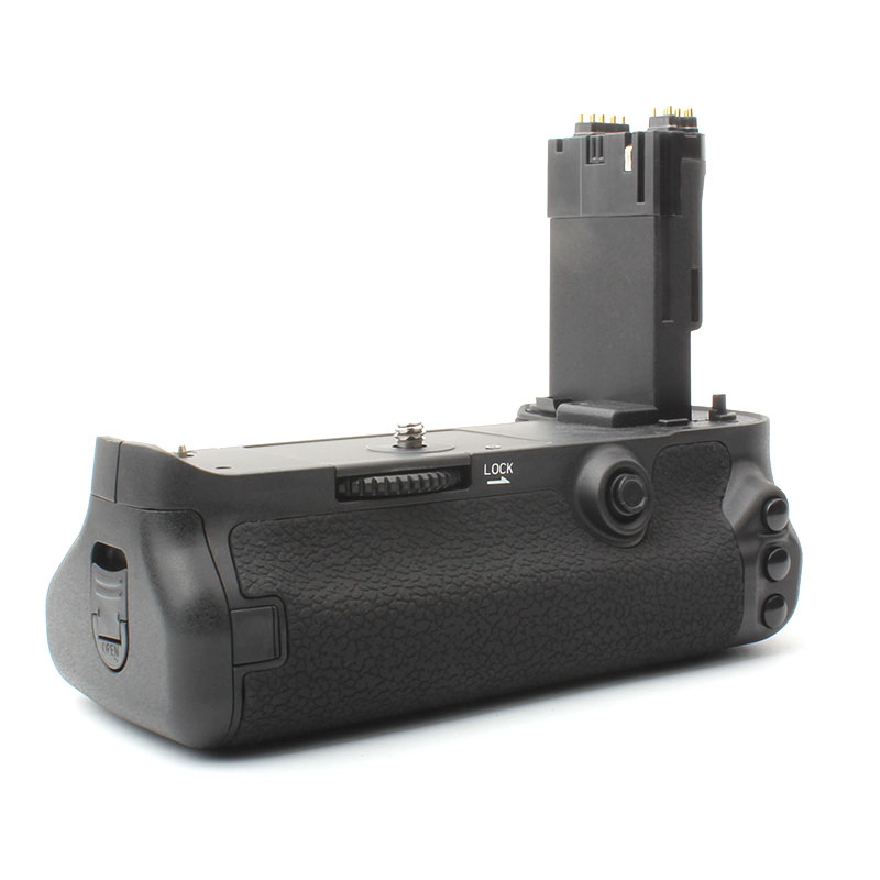 キャノン EOS 5D Mark Ⅲ &バッテリーグリップ BG-E11 501 Canon BG-E11 Battery Grip for EOS 5D Mark III, 5DS, & 5DS R