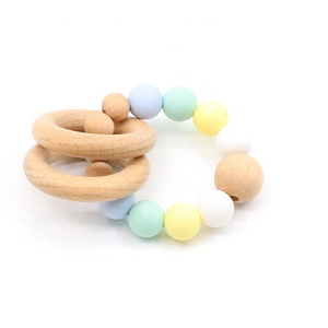 Hochet en bois de hêtre naturel Perles en silicone Bracelets de dentition pour bébé Jouet doux pour le soulagement de la dentition - Product Image 3