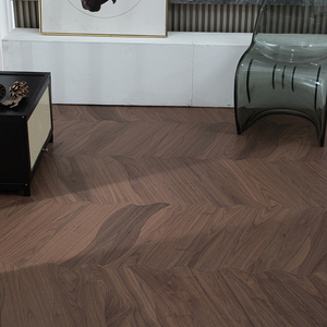 Parquet en bois d'ingénierie T&G multicouche en chêne blanc de 12 mm, qualité ABC, lisse, laqué UV, antidérapant, certifié ISO9001, pour villa - Product Image 1