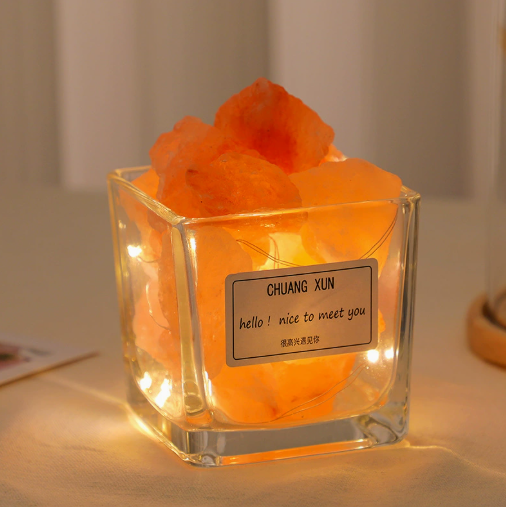 Tasse carrée de 6 cm + cristal de sel orange + guirlande lumineuse