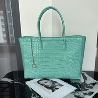 Grand sac fourre-tout décontracté en cuir véritable à motif crocodile, modèle 7095, nouvelle collection printemps 2026, fermeture magnétique, pour tous les jours