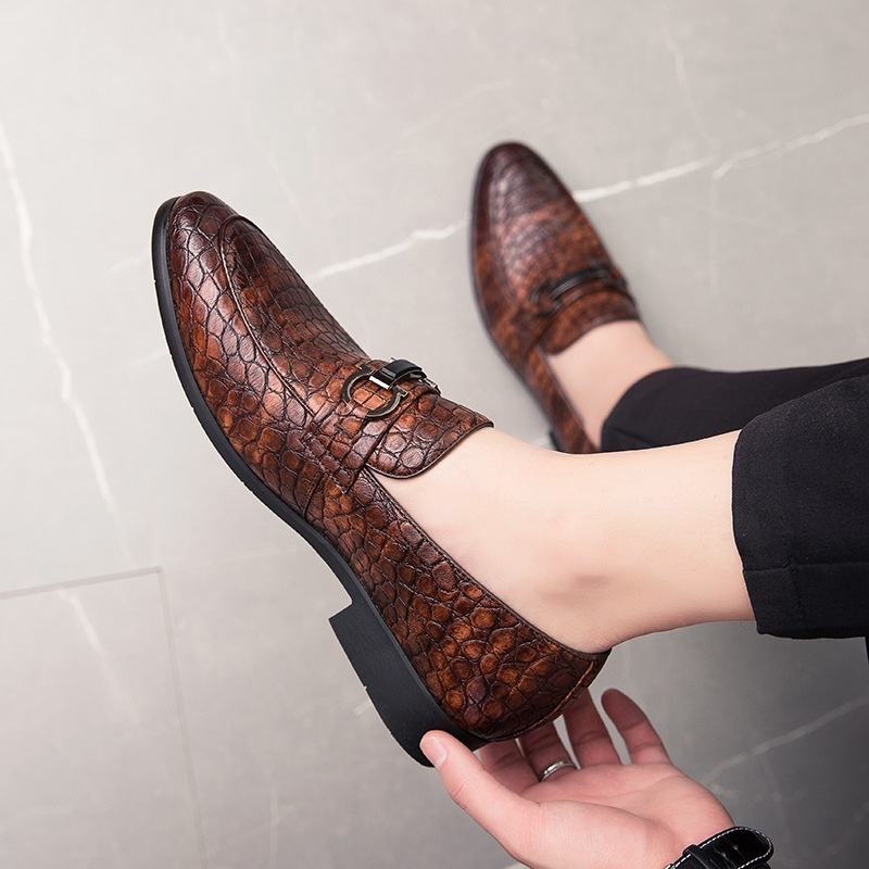 สีน้ำตาล