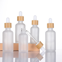 Flacon compte-gouttes en verre givré de 10 ml, 15 ml, 30 ml, 50 ml, 100 ml avec bouchon en bambou, rechargeable, pour emballage d'huiles essentielles et de soins de la peau