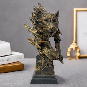 Statue de tête de loup sculptée en résine époxy rétro, décoration artistique, art populaire créatif, décoration de cave à vin, bureau, artisanat doux - Product Image 3