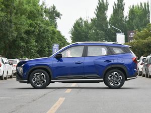 Hyundai ix35 MUSA <span class=keywords><strong>2023</strong></span> d'occasion, édition Luxe 2.0L, SUV compact cinq portes cinq places, conduite à gauche, automatique, cuir - Product Image 2