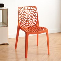 Chaise de jardin empilable en plastique PP à prix abordable, chaise de salle à manger d'extérieur sans accoudoirs – Vente chaude