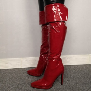 Bottes hautes pour femme, design pliable, grande taille 47, rouge miroir, à talon aiguille, bout pointu, avec fermeture éclair latérale, montantes jusqu'au-dessus du genou - Product Image 3