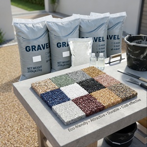 Revêtement de Sol en Galets et Pavés de Pierre Naturelle pour Sols Extérieurs en Béton, Surface en Résine Drainante, Résine Époxy Autonivelante en Pierre - Product Image 2