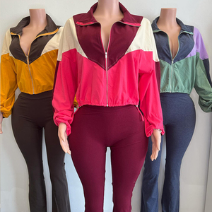 Conjuntos a juego con logotipo personalizado, conjunto de dos piezas con parte superior de bloque de color, ropa de mujer, ropa deportiva, mallas acampanadas, conjuntos de entrenamiento para mujer - Product Image 4