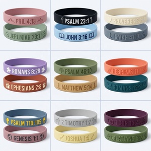 Bracelet en caoutchouc gravé avec un verset biblique inspirant, message scriptural personnalisé, écologique, en gros, pour le programme de la paroisse du dimanche - Product Image 1