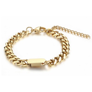 Conjunto de Joyería Personalizado con Grabado, Cadena Cubana de Acero Inoxidable Grueso con Baño de Oro de 18K, Pulsera y Collar - Product Image 5