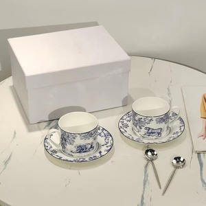 Ensemble de tasse et soucoupe en céramique de luxe occidental, tasse de voyage, design moderne, thé de l'après-midi, tasse à café turque, ensemble à café animal - Product Image 1