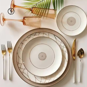 Service de vaisselle YIFAN en porcelaine fine de Chine, design moderne et luxueux, assiettes à dîner en porcelaine fine avec bordure dorée - Product Image 3