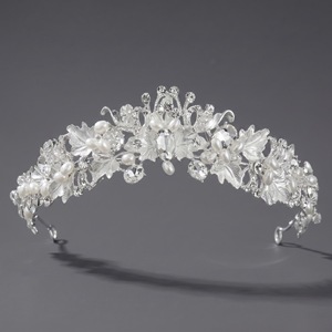 Tiara de Cristal con Perlas en Forma de Hoja, Diadema Nupcial para Mujer, Accesorio para el Cabello de Boda, Corona para Fiesta - Product Image 4