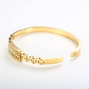Brazalete ajustable de acero y titanio chapado en oro, joyería de moda al por mayor, brazalete <span class=keywords><strong>abierto</strong></span> hueco de acero inoxidable - Product Image 2
