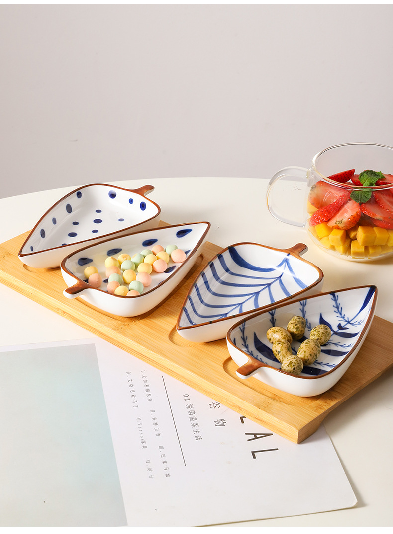 Ensemble de 4 plateaux en bois