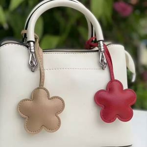 Custom PU Leather Flower <b>Keychain</b> Bag Charm Car Pendant Cute Small Pendant Gift Accessories for Women - Product Image 4