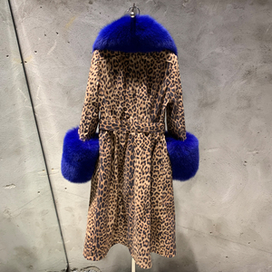 Cappotto in <span class=keywords><strong>Pelle</strong></span> con Stampa Leopardata e Colletto in Vera Pelliccia di Volpe, Giacca in Vera <span class=keywords><strong>Pelle</strong></span> da Donna, <span class=keywords><strong>Trench</strong></span> Lungo - Product Image 2