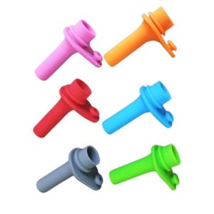 Vaso de agua de silicona para niños Zak con válvula de mordida y tapón antiderrame, botella de agua de 15 oz con pajita para beber - Product Image 1