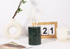 زجاجة معطر جو فاخرة كبيرة من الرخام مع أعواد كبيرة للسيارة والمنزل - Product Image 3