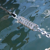 Ressort d'amarrage FOYO en acier inoxydable 304 : absorbe les chocs de tension, prévient la rupture du câble, résiste à la corrosion de l'eau de mer pour un amarrage sûr des bateaux