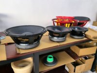 KAMIG ODM OEM Haut-parleur de subwoofer mono audio 10 pouces 1200W Bobine vocale de 3,5 pouces Aimant en ferrite Coque en aluminium durable AC 110-240V
