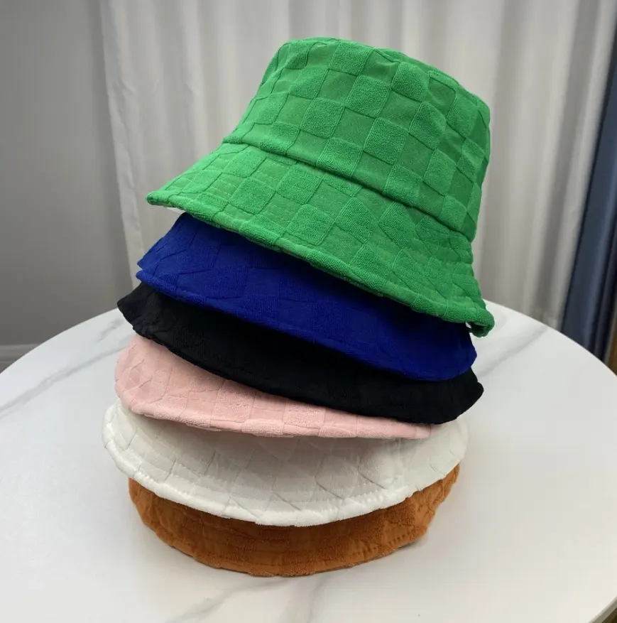 थोक नया तौलिया टेरी फिशरमैन टोपी बहुमुखी चेकर्ड शीतकालीन गर्म टोपी यूनिसेक्स धूप से सुरक्षा प्लेड बाल्टी टोपी