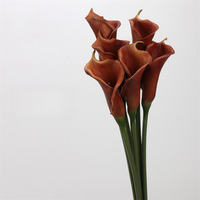 Centre de table de mariage Calla Lily - Fleurs artificielles rétro en PU au toucher réel 62 cm (éco-responsables)