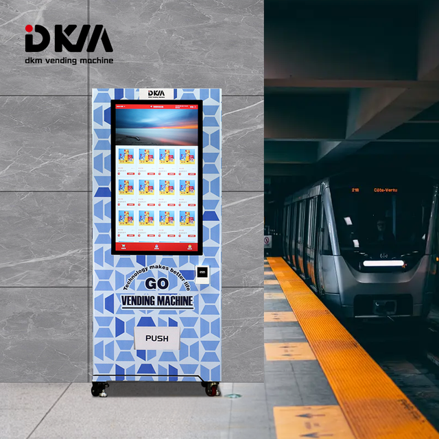 DKM China Bulk Large Capacity Touch Screen Fully Automatic Vending Machine With Card Reader